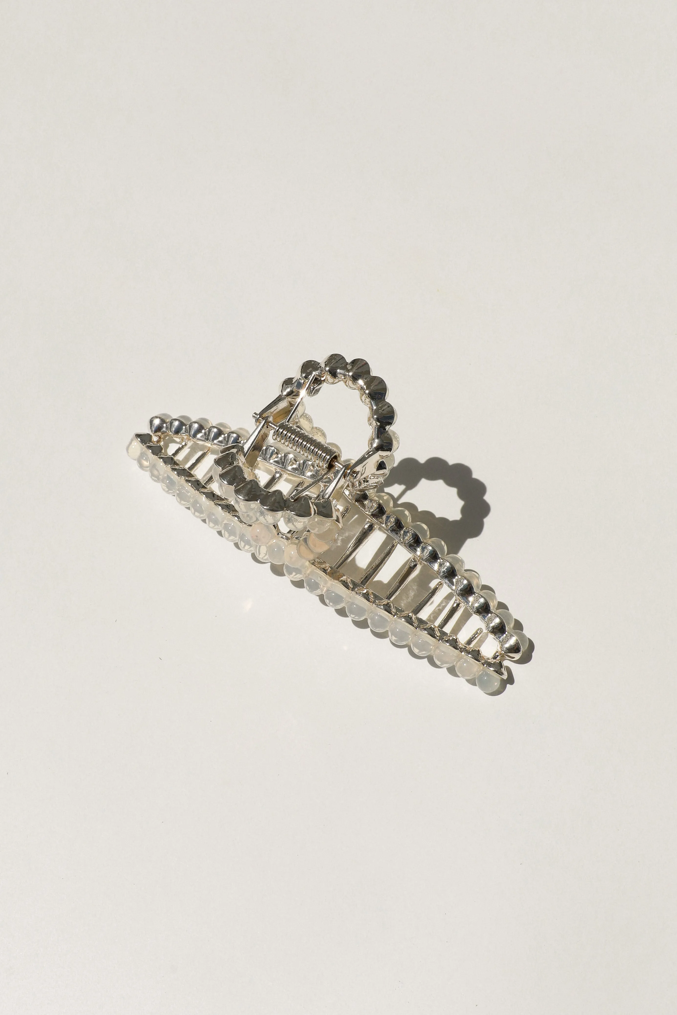 Glitter Pearl Loop Hair Claw Clip