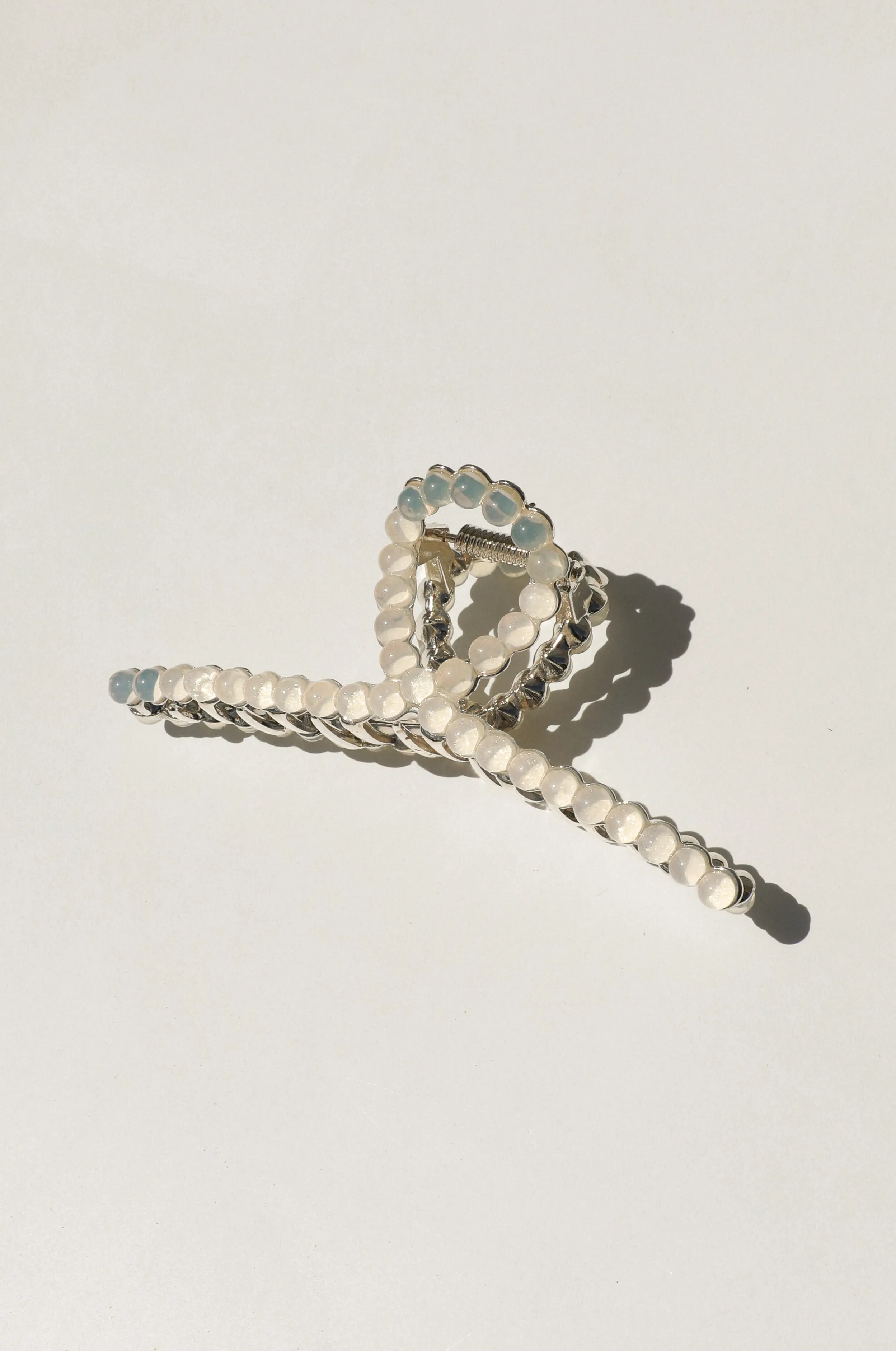 Glitter Pearl Loop Hair Claw Clip