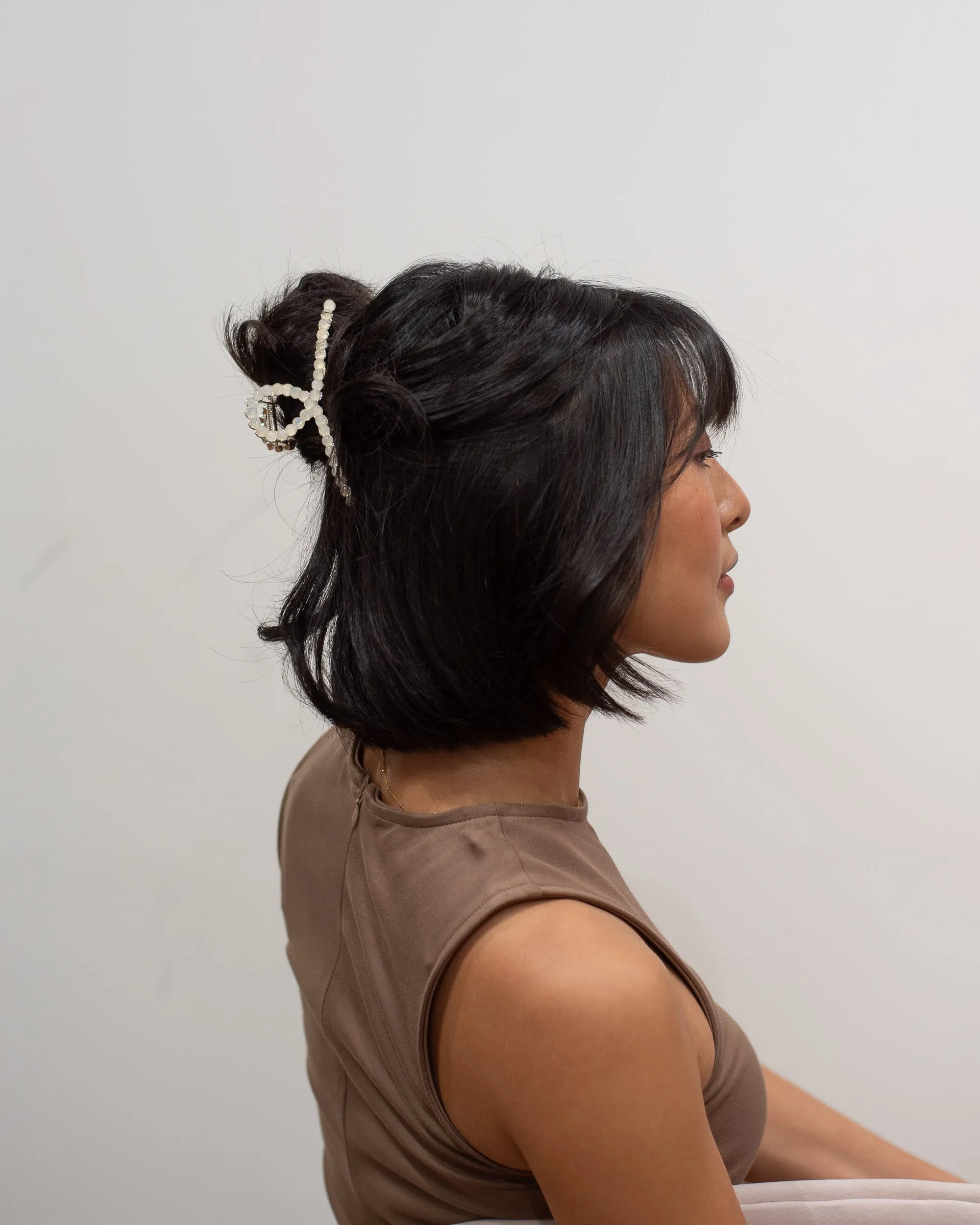 Glitter Pearl Loop Hair Claw Clip