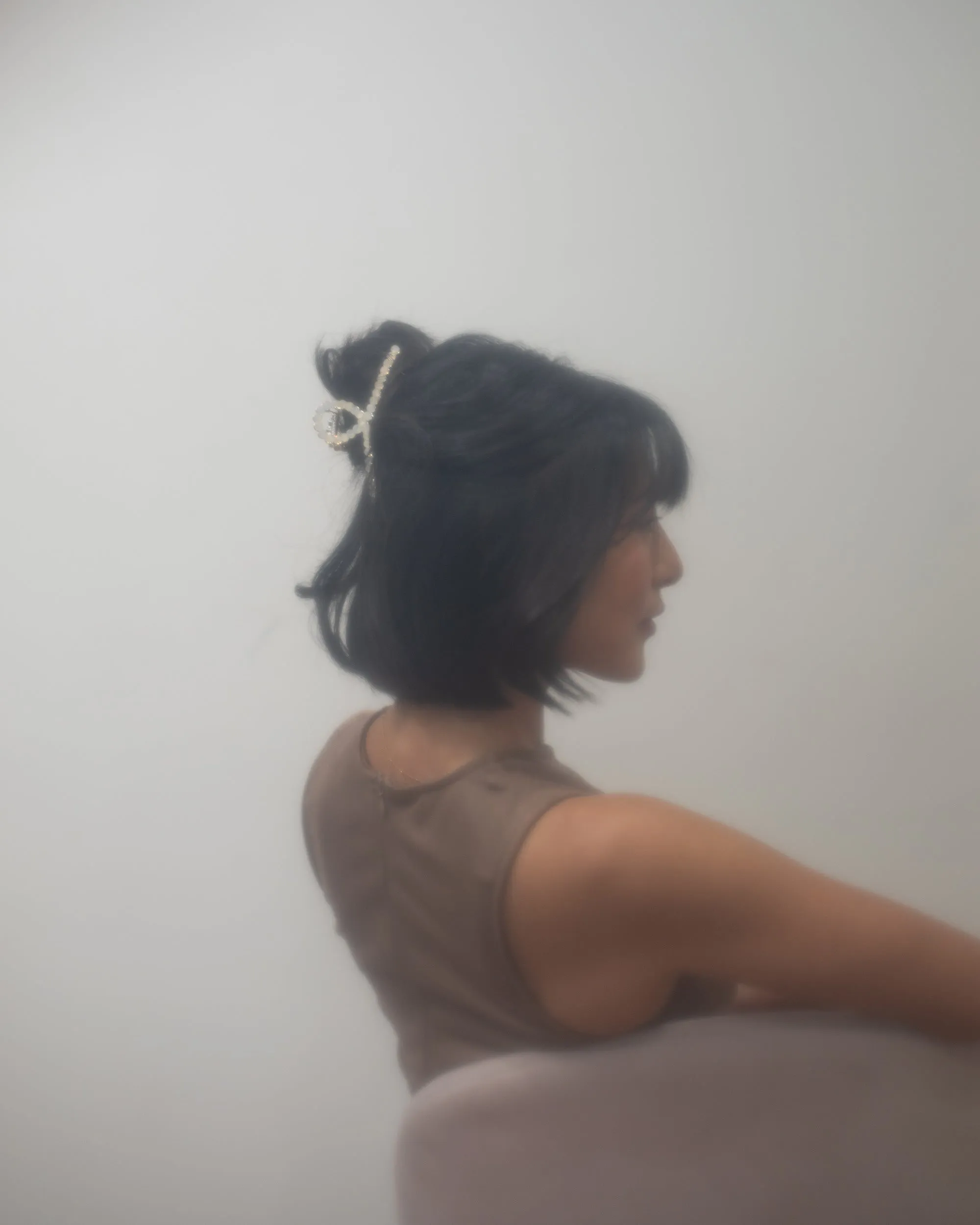 Glitter Pearl Loop Hair Claw Clip