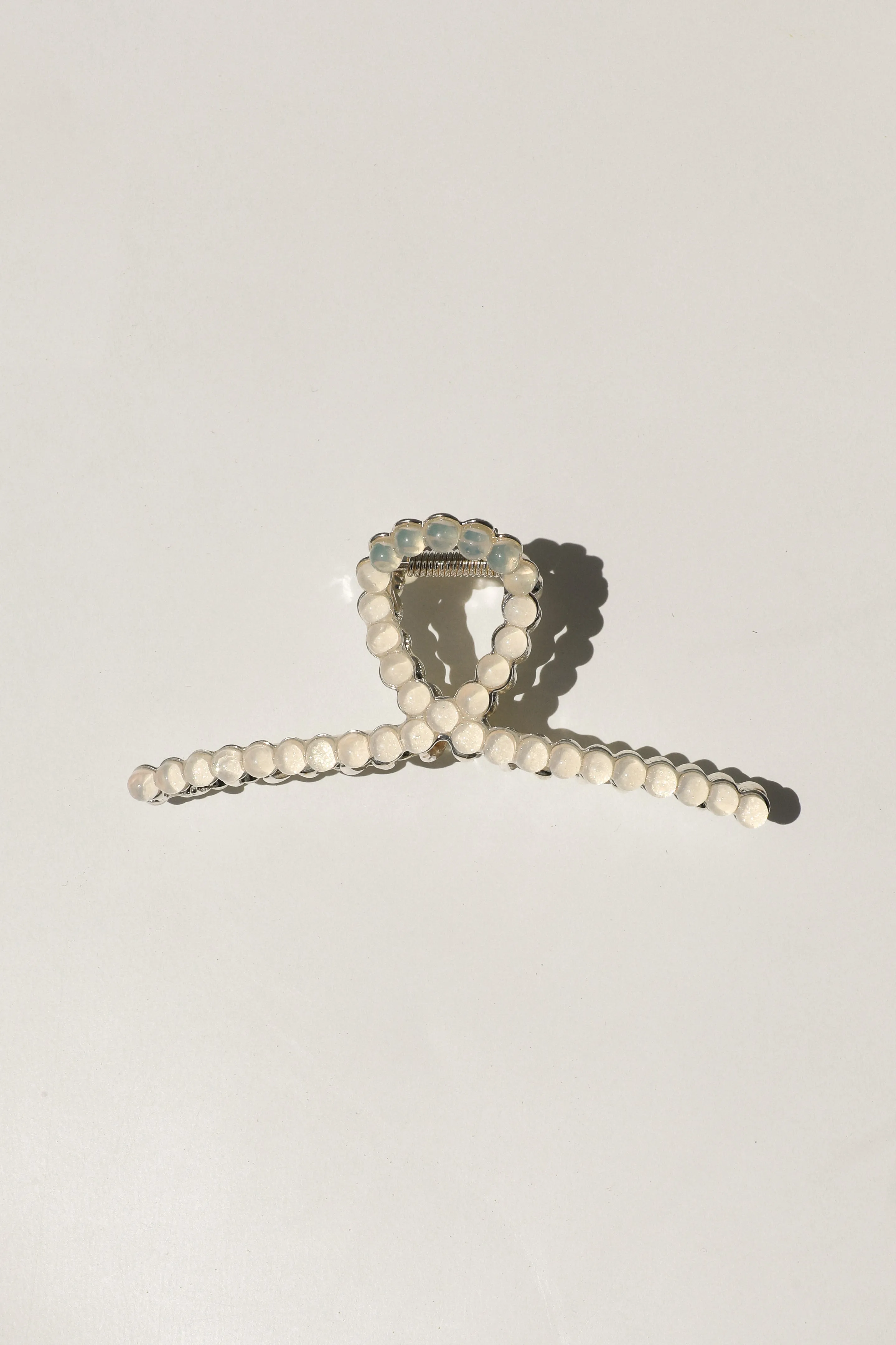 Glitter Pearl Loop Hair Claw Clip