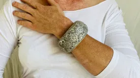 Karen Hill Tribe Sterling Silver SINGLE Bangle. Chunky. Fantastic!